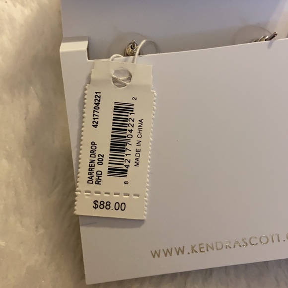 NEW WITH TAG… KENDRA SCOTT.. Darren Drop earrings. Spot on for Christmas 🎁 gift - Picture 5 of 5